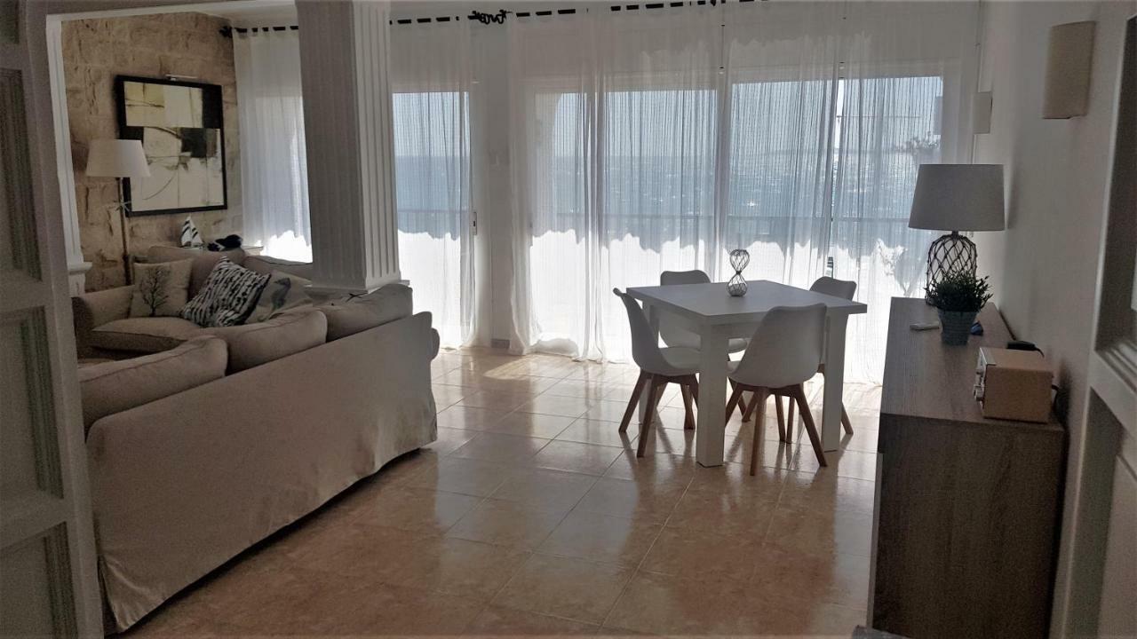 Casa 24 Apartment Roda de Bará Екстериор снимка