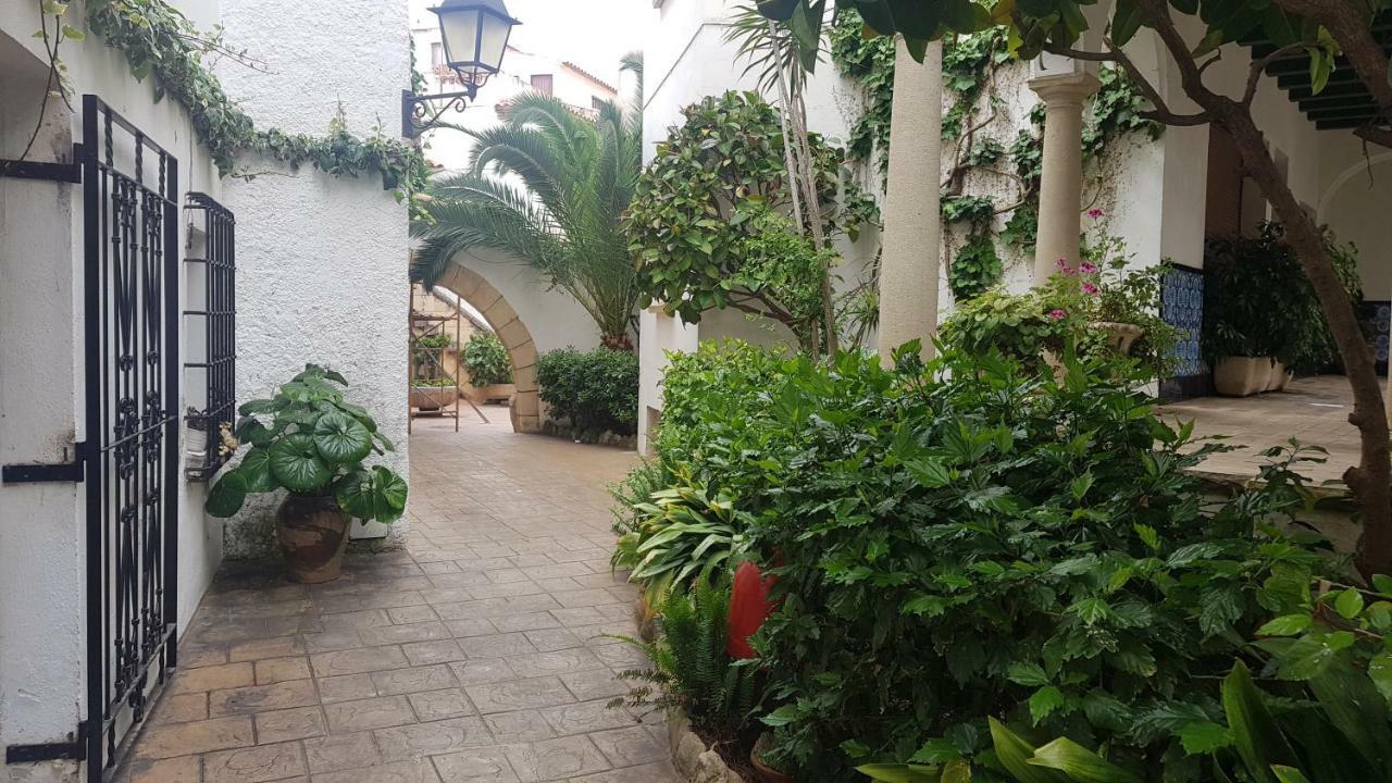Casa 24 Apartment Roda de Bará Екстериор снимка